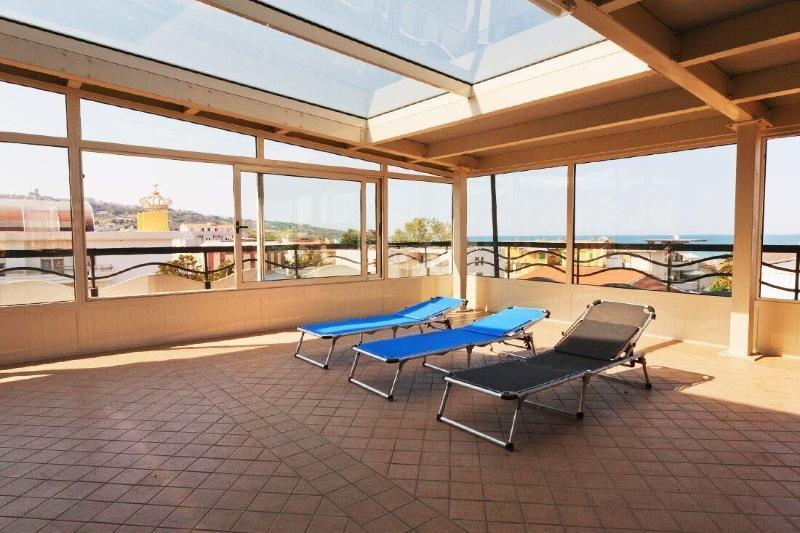 Hotel President Vasto Exterior foto
